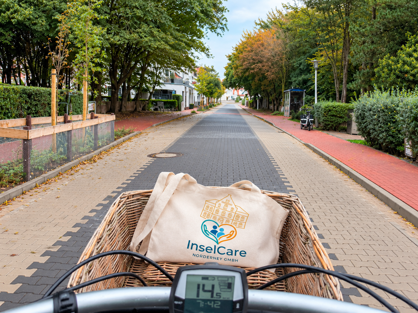 InselCare Fahrrad mit Pflegetasche – ambulante Pflege auf Norderney